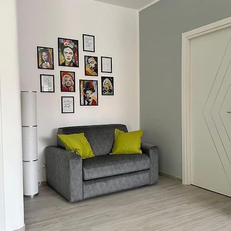 Simply House شيفيتافيكْيا المظهر الخارجي الصورة